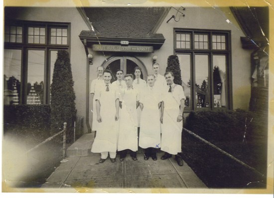 Grant Park Grocery and Market, about 1933. Photo courtesy of Jerry Hoffelner