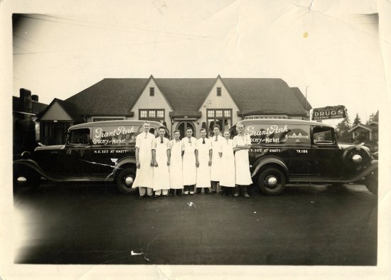 grant-park-grocery-ne-33rd-knott-c1940