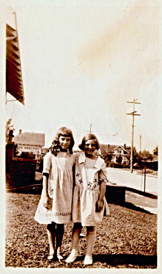 Looking south toward 27th and Going, 1926