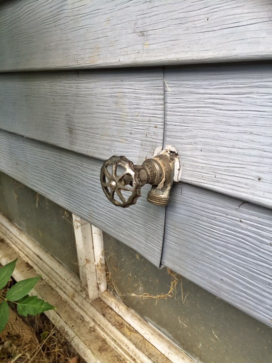 Garden hose valve, 2933 NE Skidmore